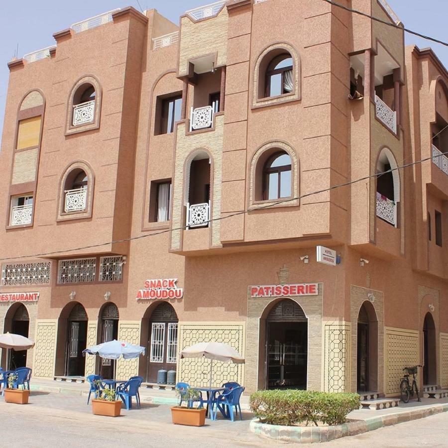Hotel Amoudou فندق أمودو ティーズニート エクステリア 写真