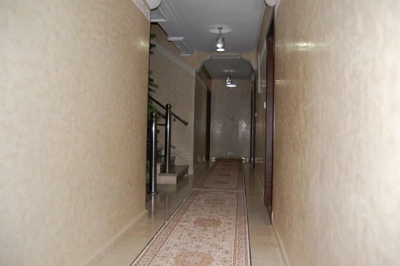 Hotel Amoudou فندق أمودو ティーズニート エクステリア 写真