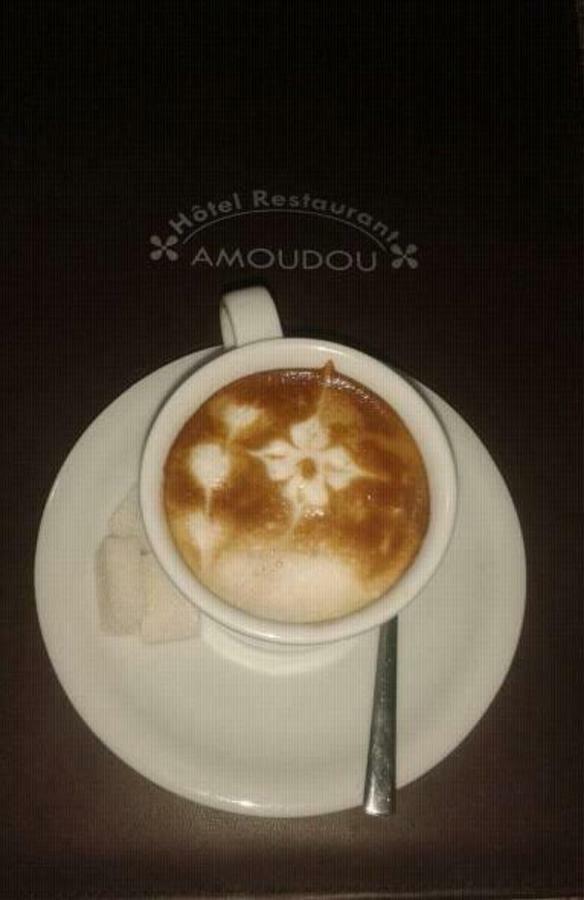 Hotel Amoudou فندق أمودو ティーズニート エクステリア 写真